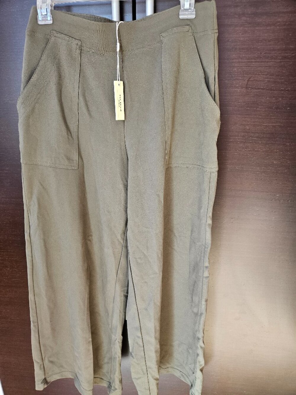 max studio olive wide legs crop pants